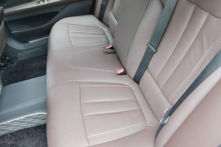 Used BMW 7 Series 2018 730Li Leading Model M Sport Package Left Rear Seat