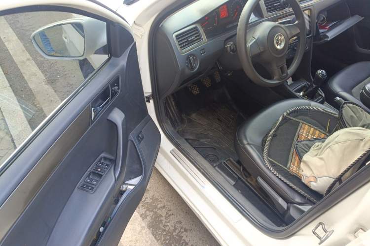 Used Volkswagen Santana 2013 1.4L Manual Comfort Edition Driver Seat