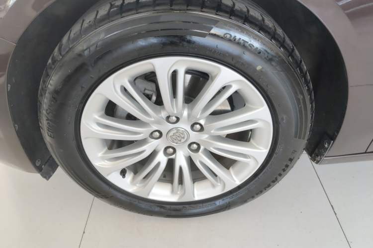 Used Buick LaCrosse 2016 30H Luxury Version Left Front Wheel Hub