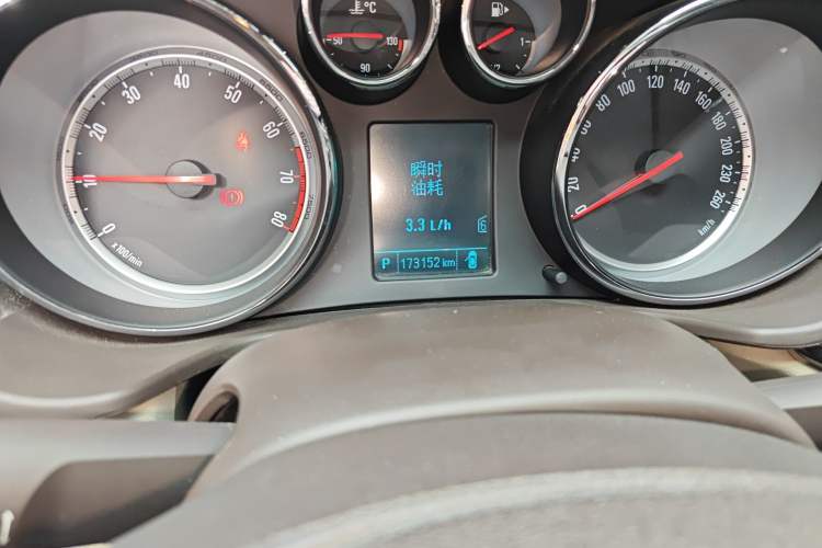 Used Buick Regal 2015 2.0L Leading Fashion Edition