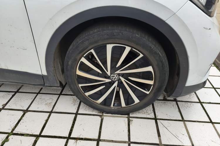 Used Volkswagen ID.4 X 2021 Pure+ Long-Range Edition Right Front Wheel Hub