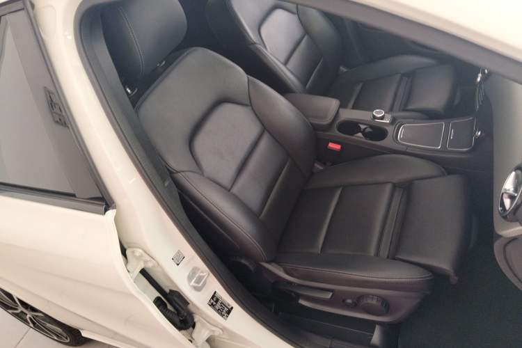 Used Mercedes-Benz B-Class 2015 B 200 Luxury Model