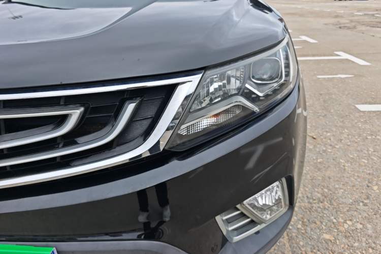 Used Geely Auto Vision X6 2016 1.8L Manual Luxury Model
