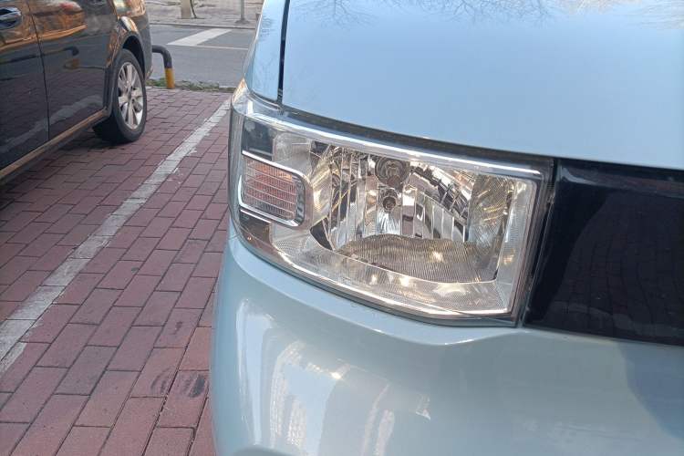 Used Wuling Hongguang MINIEV 2022 Zizai Version Lithium-NMC
