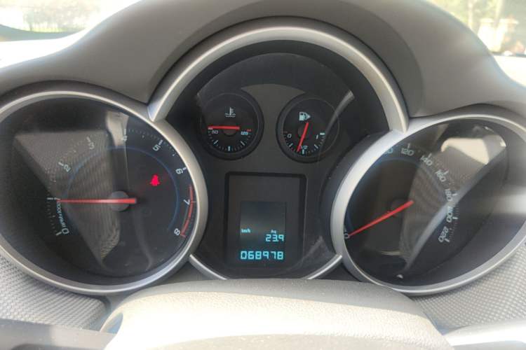 Used Chevrolet Cruze 2013 1.6L SL Grand Edition Manual Transmission
