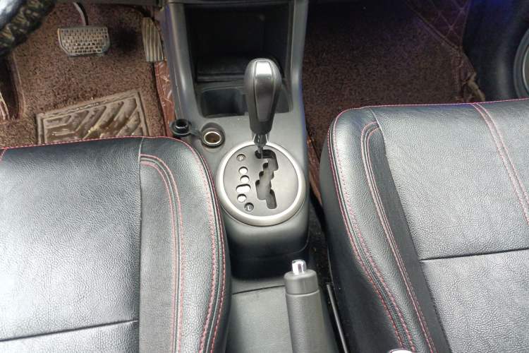 Used Suzuki Swift 2015 1.5L Automatic Limited Edition Gear Lever