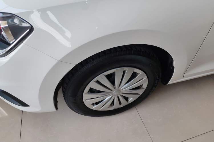 Used Volkswagen Santana 2016 1.6L Manual Fashion Edition
