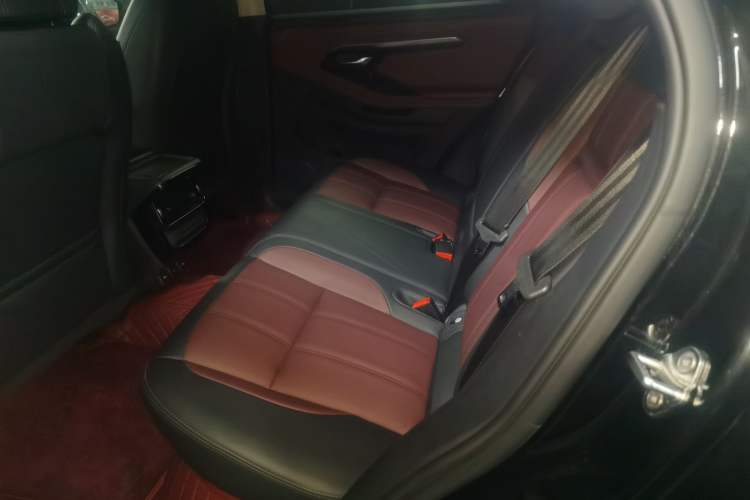 Used Land Rover Range Evoque 2021 Range Rover L 249 PS R-Dynamic SE Luxury Edition Left Rear Seat