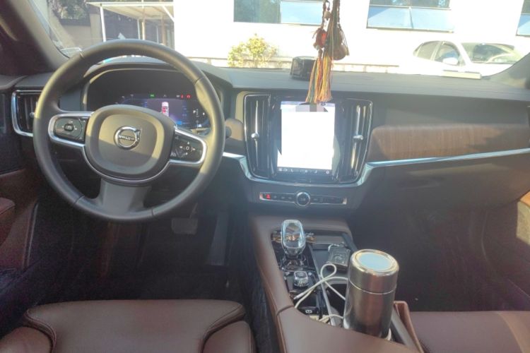 Used Volvo S90 2024 B5 Zhiyuan Luxury Edition
