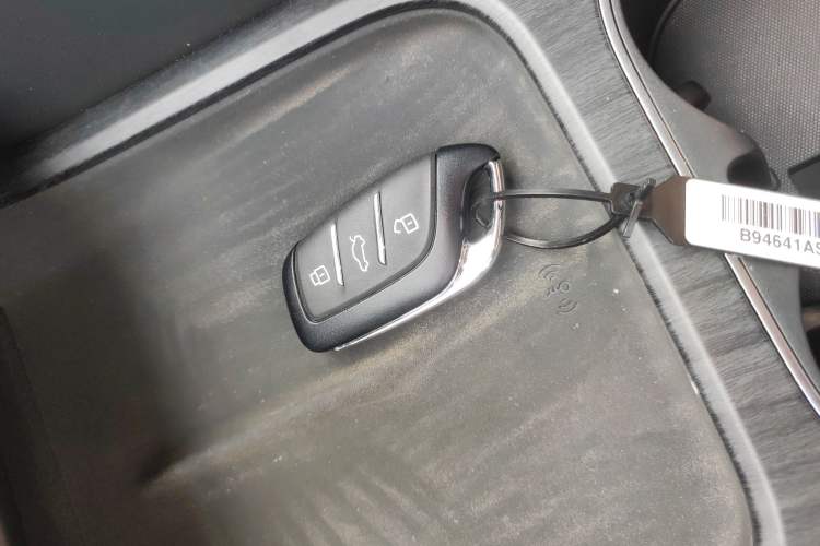 Used Roewe D7 2025 DMH 125km World Champion Edition
