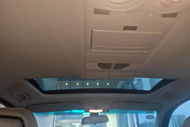 Used BMW 5 Series 2008 523Li Elegant Edition Headliner