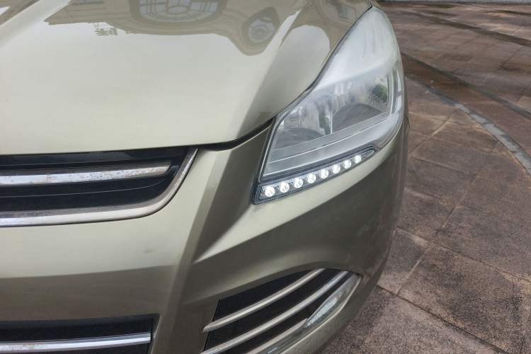 Used Ford Kuga 2013 2.0L GTDi Four-Wheel-Drive Elite Model
