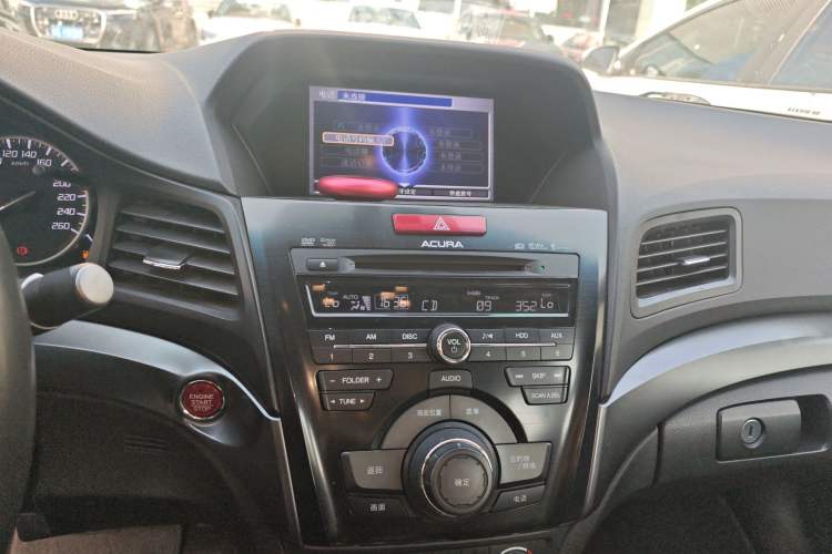 Used Acura ILX 2013 2.0L Elite Edition Audio And AC Panel