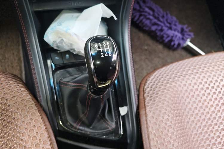 Used JAC Group Refine S3 2017 1.5L Manual Luxury Smart Model Gear Lever