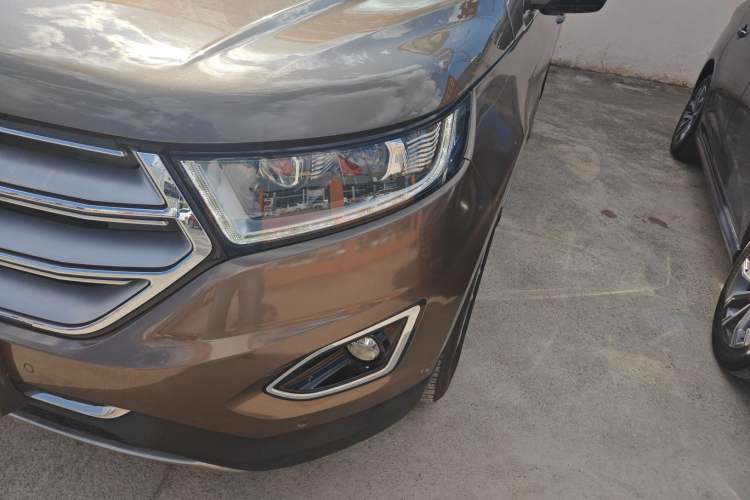 Used Ford Edge 2017 EcoBoost 245 Four-Wheel Drive Sporty 7-Seater Left Front Headlight