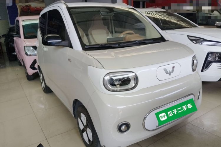 Used Wuling Hongguang MINIEV 2024 3rd Generation 215km Advanced Version Front Right 45 Deg