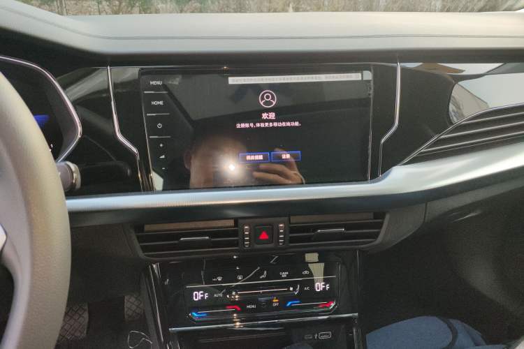 Used Volkswagen Passat New Energy 2025 430 PHEV Hybrid Business Edition Audio And AC Panel