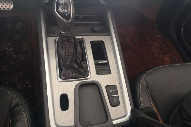 Used Geely Auto Vision X6 2016 1.3T CVT Luxury Model
