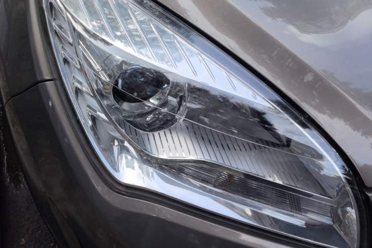 Used Changan CS35 2015 1.6L Automatic Luxury Model China IV Standard
