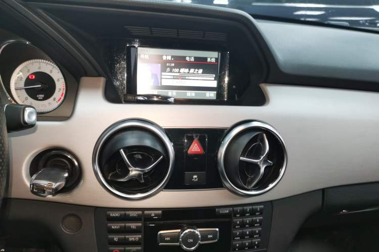 Used Mercedes-Benz GLK-Class 2015 GLK 260 4MATIC Dynamic Edition Ultimate Version
