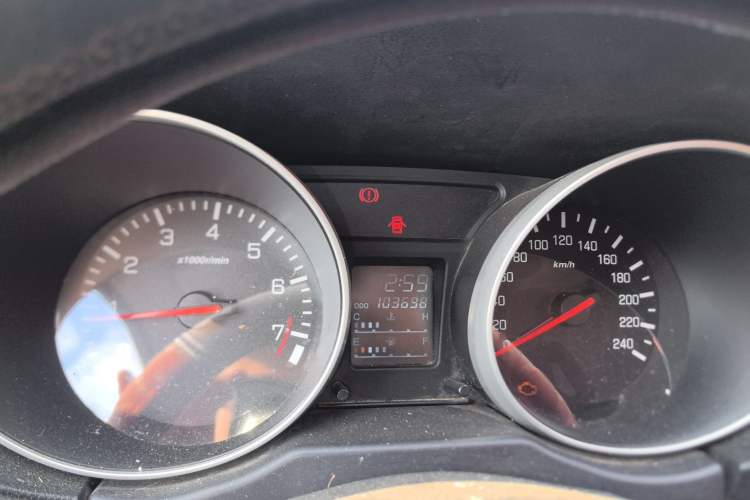 Used FAW Senya S80 2015 1.5L Manual 7-Seater Urban Edition
