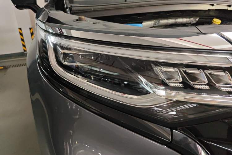 Used Roewe iMAX8 2022 400TGI Celebration Edition
