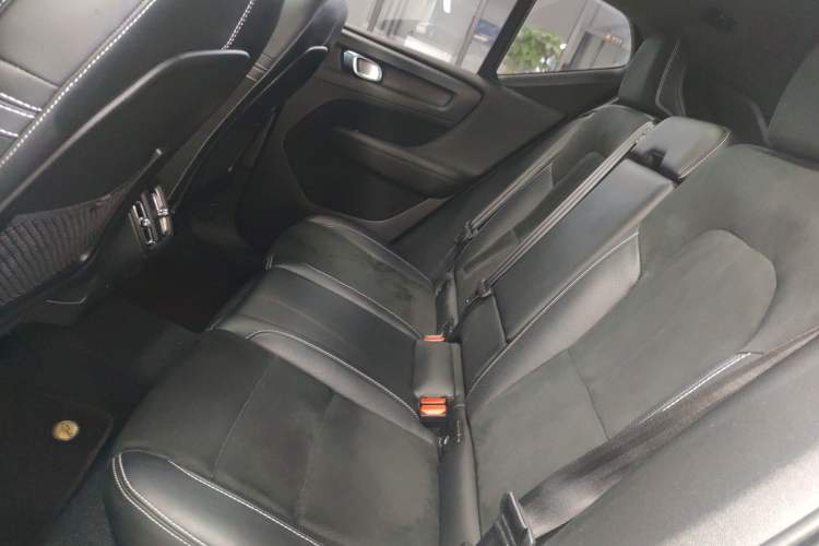 Used Volvo XC40 2021 T4 Four-Wheel Drive Smart & Sporty Edition Left Rear Seat