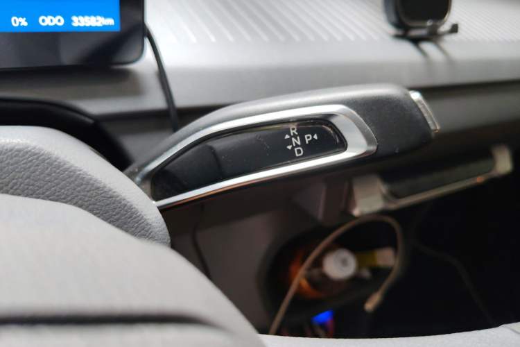 Used Foton Scenic i7 2025 Model—Professional Logistics Short-axle Front-wheel-drive, CATL 43.53 kWh, Zhiyuan Edition, Flat Roof, Single Tire, 2 Seats