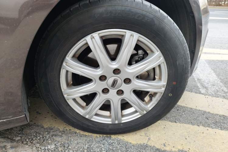 Used Qoros 3 2016 Sedan 1.6L Automatic Zhiyue Model