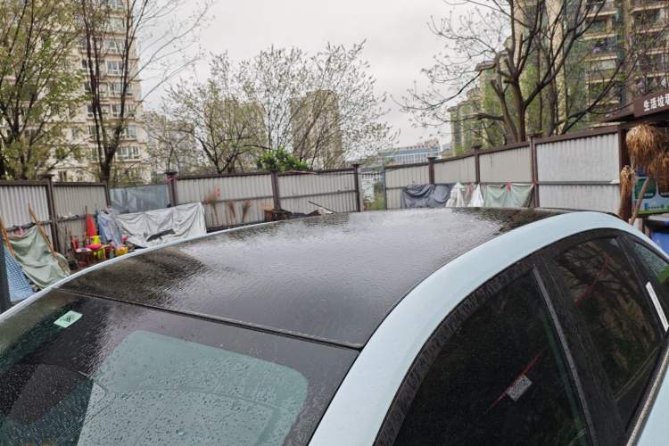 Used Livan Livan 7 2023 450 km – Chasing Clouds