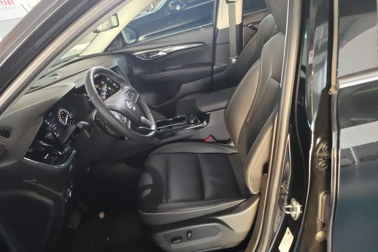 Used Buick Envision 2022 Encore Plus 652T Five-Seat Luxury Model Left Front Seat