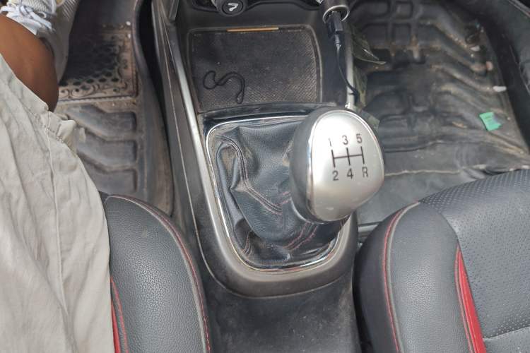 Used Changan CS15 2016 1.5L Manual Fashion Edition
