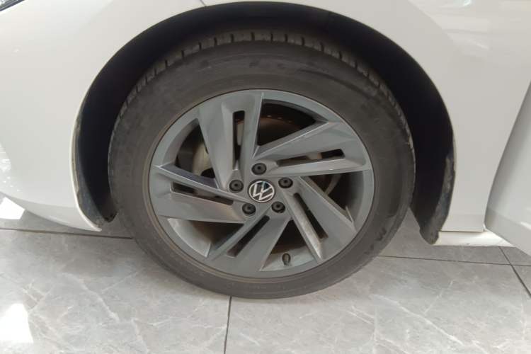 Used Volkswagen Lamando 2024 Lavida L 280TSI DSG Spicy Edition Left Front Wheel Hub