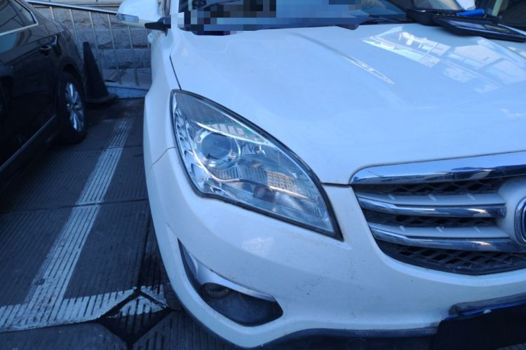 Used Changan CS35 2015 1.6L Automatic Luxury Model China IV Standard