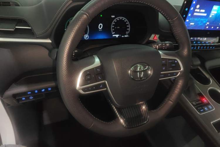 Used Toyota Granvia 2022 2.5L Hybrid Flagship Edition Steering Wheel