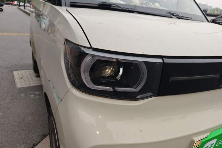 Used Wuling Hongguang MINIEV 2022 Macaron Fashion Model Lithium Iron Phosphate Right Front Headlight