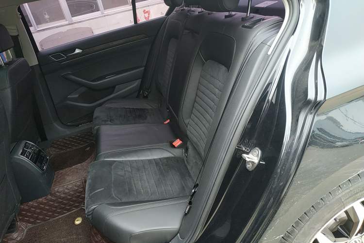 Used Volkswagen Magotan 2018 330TSI DSG Luxury Model