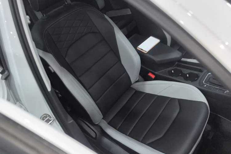 Used Volkswagen Bora 2025 300TSI DSG Prestige Edition