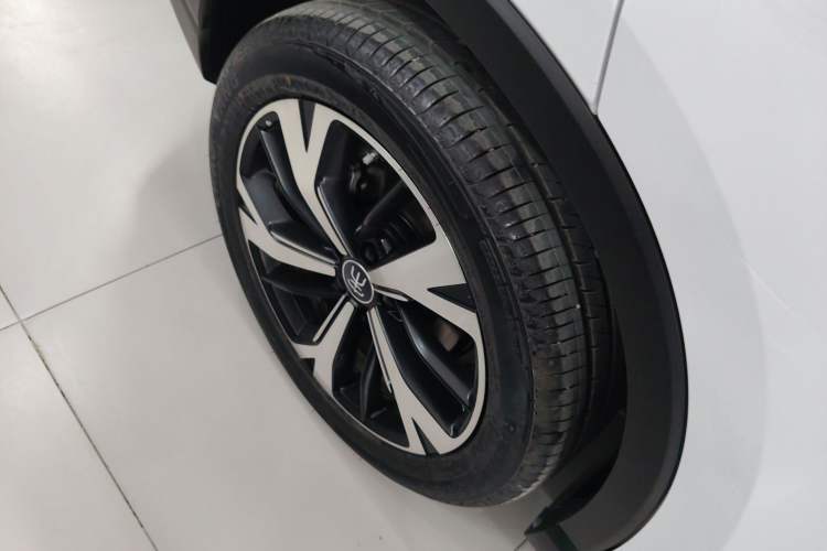 Used BYD Song Pro New Energy 2025 Second-Generation Intelligent Driving Version DM-i 115KM Excellence Edition Right Rear Wheel Hub