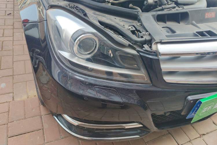 Used Mercedes-Benz C-Class 2013 C 260 CGI Fashion Model Right Front Headlight