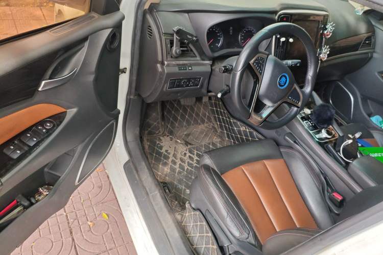 Used BYD Qin New Energy 2017 Qin 1.5T 100
