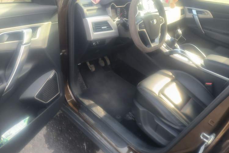 Used Geely Auto Emgrand X7 Sport 2018 2.0L Manual Two-Wheel Drive Zhiya Version Driver Seat