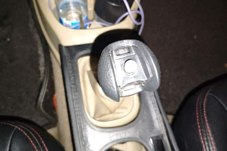 Used Nissan Livina 2013 1.6XE Manual Comfort Edition
