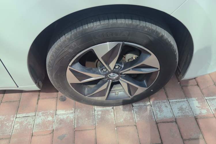 Used GAC Trumpchi M6 2023 PRO 270T DCT Luxury Edition Right Front Wheel Hub