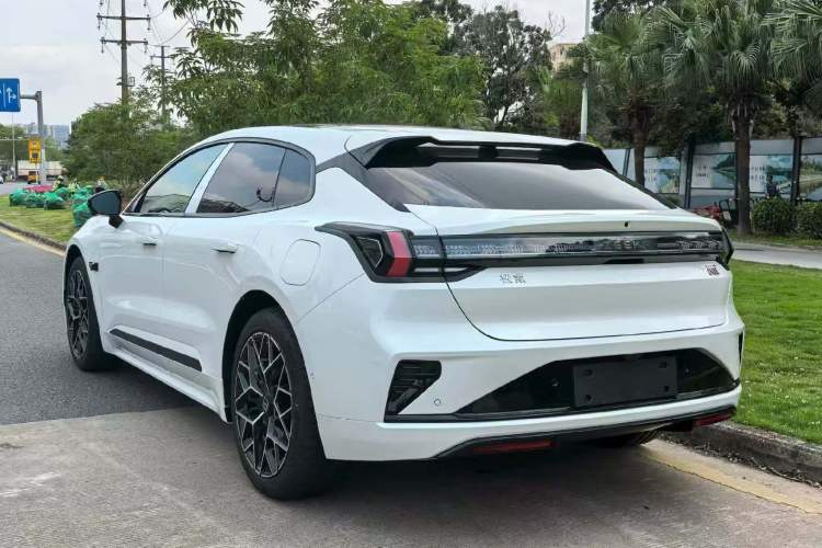 Used Zeekr 001 2026 95° All-Wheel-Drive Max Edition Exterior 2