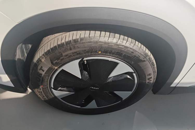 Used Dongfeng Aeolus L7 New Energy 2024 205 Max Custom Edition