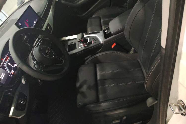 Used Audi A4L 2023 40 TFSI Fashion Dynamic Model
