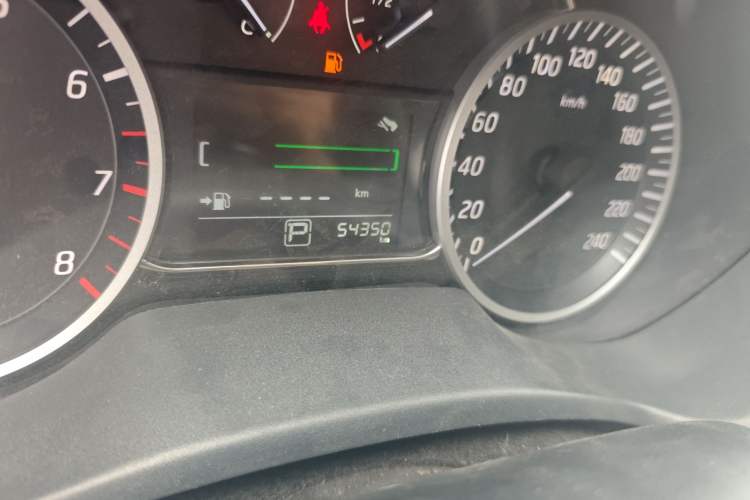 Used Nissan Sylphy 2021 Classic 1.6XE CVT Comfort Edition Odometer Close Up