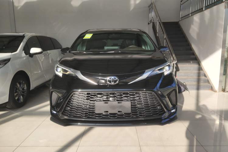 Used Toyota Granvia 2026 Model 2.5L Hybrid Prestige PLUS Four-Wheel Drive Edition