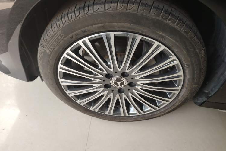 Used Mercedes-Benz E-Class 2019 Restyled E 300 L Sport Luxury Edition
